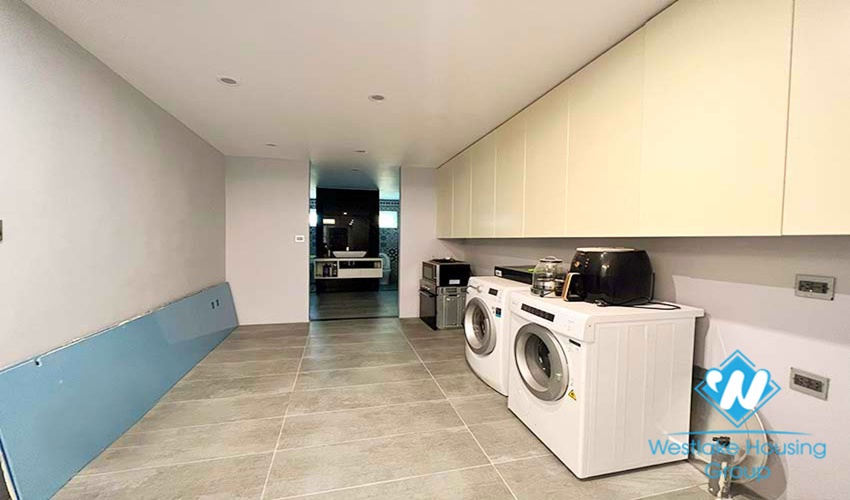 A grand, gorgeous villa for rent in Q Block, Ciputra